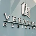 Vernescu 4 Luxury Living - Terrace Chic Апартаменти