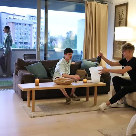 Vernescu 4 Luxury Living - Terrace Chic Apartament Bucureşti