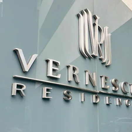 Vernescu 4 Luxury Living - Terrace Chic Daire