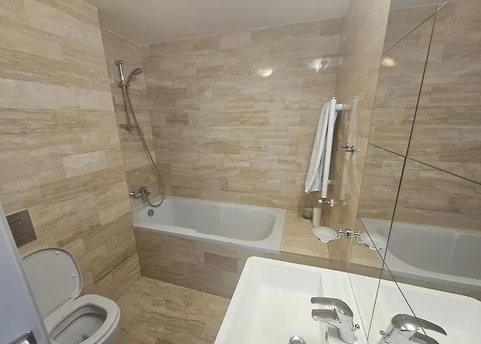 아파트 Vernescu 4 Luxury Living - Terrace Chic