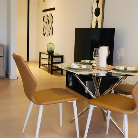 Vernescu 4 Luxury Living - Terrace Chic Apartment *