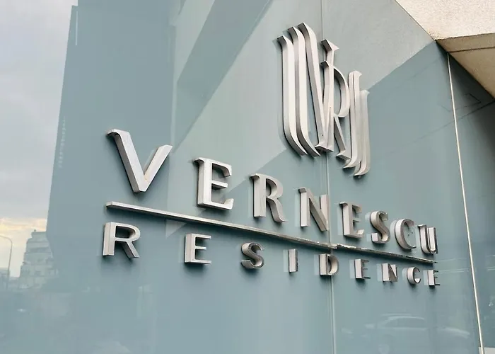 Vernescu 4 Luxury Living - Terrace Chic Apartment